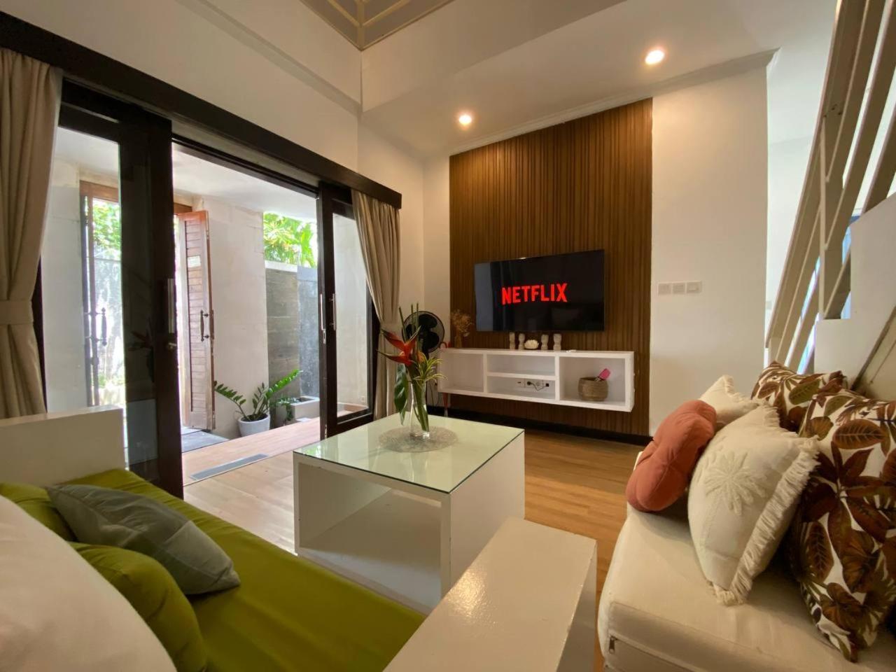 Villa Mayu Dedaries سمينياك المظهر الخارجي الصورة